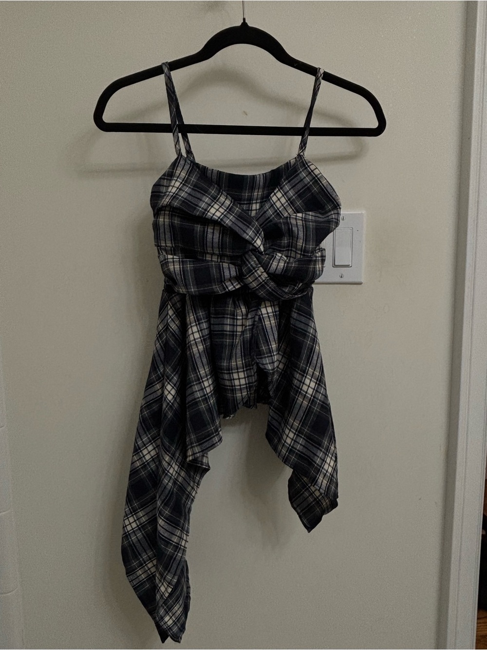 Plaid Handkerchief Hem Cami Top - Navy & White